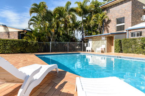Smart Motels Bert Hinkler - Accommodation QLD 35