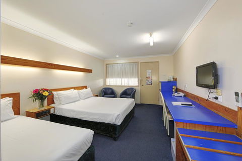 Smart Motels Bert Hinkler - Accommodation QLD 15