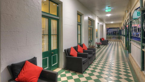 The Park Motel - Accommodation QLD 10