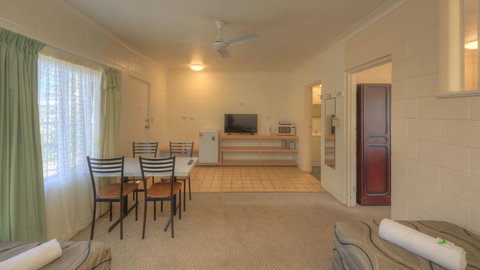 The Park Motel - Accommodation QLD 24