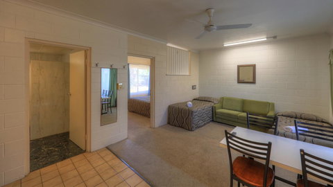The Park Motel - Accommodation QLD 25