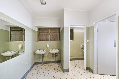 Palm Beach Hotel - Accommodation QLD 24
