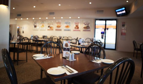 Palm Beach Hotel - Accommodation QLD 30