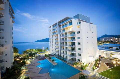 Mantra Trilogy - Accommodation QLD 6