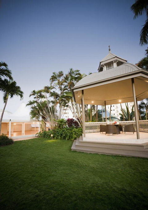 Pullman Cairns International - Accommodation QLD 25