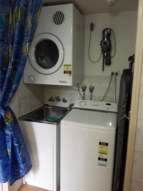 Jackies Holiday Apartment - Accommodation QLD 15