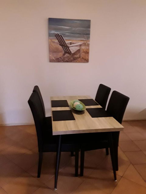 Jackies Holiday Apartment - Accommodation QLD 19