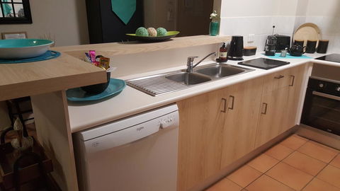 Jackies Holiday Apartment - Accommodation QLD 9