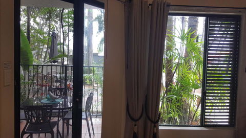 Jackies Holiday Apartment - Accommodation QLD 12