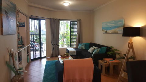 Jackies Holiday Apartment - Accommodation QLD 7