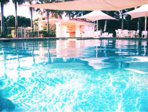 Waterfront Resort Villa With Buggy - Accommodation QLD 0