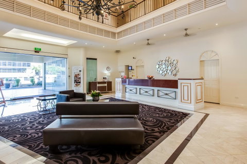 Central Cosmo Apartment Hotel - Accommodation QLD 6