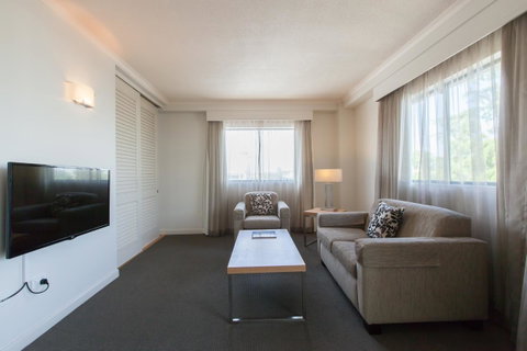 Central Cosmo Apartment Hotel - Accommodation QLD 5