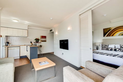 Central Cosmo Apartment Hotel - Accommodation QLD 29