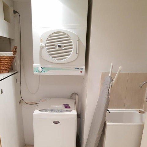 Gemini Court Holiday Apartments - Accommodation QLD 27