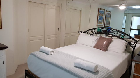 Gemini Court Holiday Apartments - Accommodation QLD 15