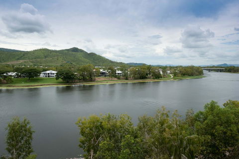 Jacana Apartments - Accommodation QLD 11