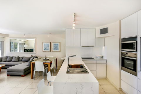 Little Cove Court - Accommodation QLD 24