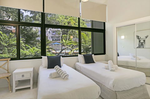 Little Cove Court - Accommodation QLD 13