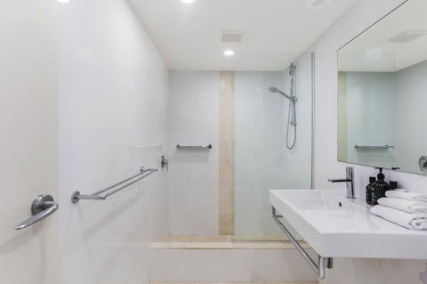 Little Cove Court - Accommodation QLD 12