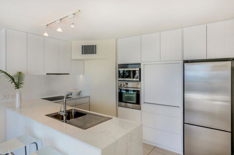 Little Cove Court - Accommodation QLD 25