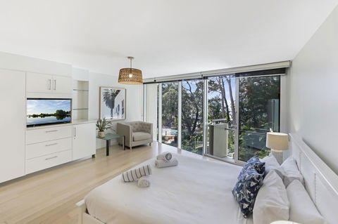 Little Cove Court - Accommodation QLD 10