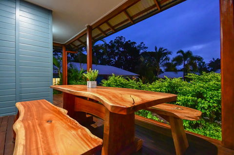 Blue Summit Hideaway - Accommodation QLD 8