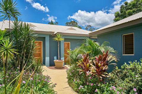 Blue Summit Hideaway - Accommodation QLD 0