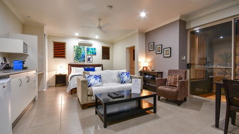 Blue Summit Hideaway - Accommodation QLD 19
