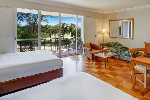 InterContinental Sanctuary Cove Resort, An IHG Hotel - Accommodation QLD 25