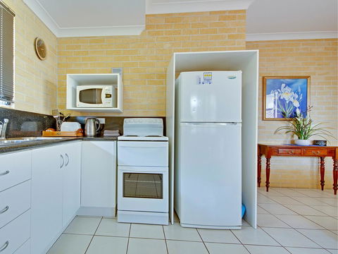 Murray Street Apartments - Accommodation QLD 16
