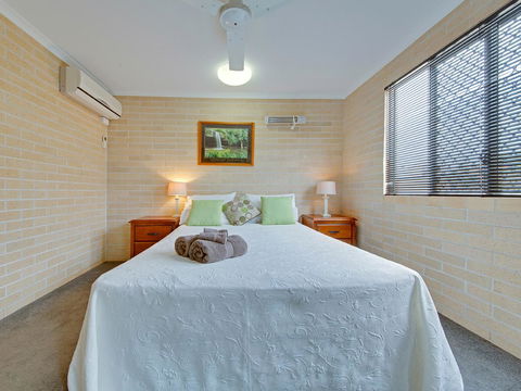 Murray Street Apartments - Accommodation QLD 44