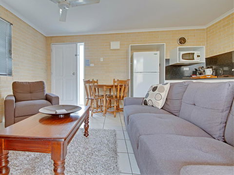 Murray Street Apartments - Accommodation QLD 35