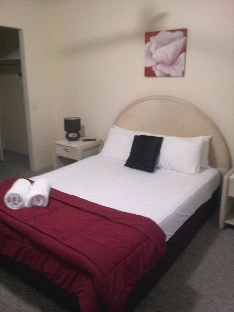 Champelli Palms Apartments - Accommodation QLD 16