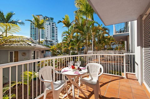 Champelli Palms Apartments - Accommodation QLD 2