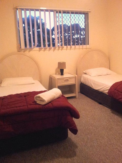 Champelli Palms Apartments - Accommodation QLD 20
