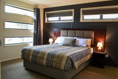Atricom - Accommodation QLD 1
