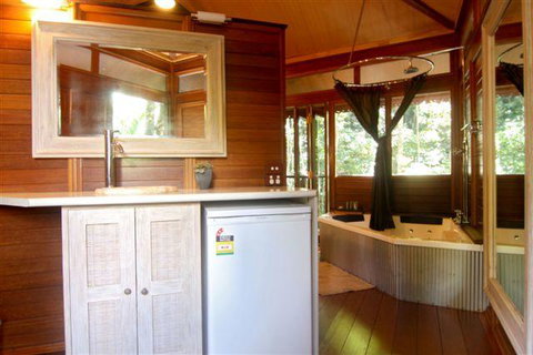 Cairns Rainforest Retreat - Accommodation QLD 4