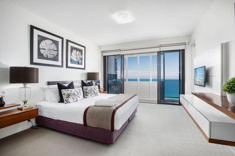 Ultra Broadbeach - Accommodation QLD 18