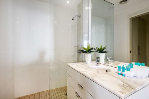 Ultra Broadbeach - Accommodation QLD 29