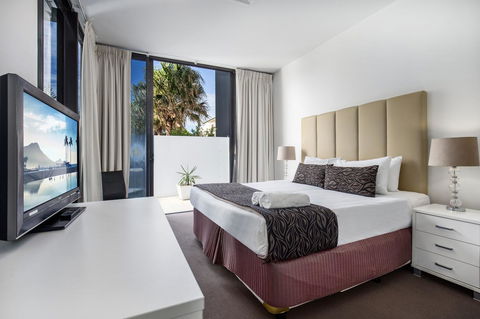 Ultra Broadbeach - Accommodation QLD 22