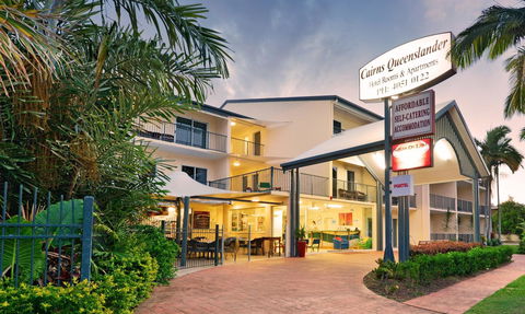 Cairns Queenslander Hotel & Apartments - Accommodation QLD 0