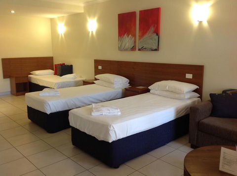 Cairns Queenslander Hotel & Apartments - Accommodation QLD 28