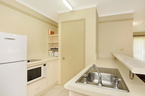 Cairns Queenslander Hotel & Apartments - Accommodation QLD 25