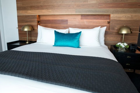 Eatons Hill Hotel - Accommodation QLD 33