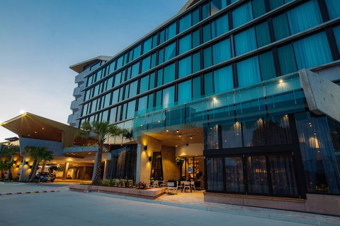 Eatons Hill Hotel - Accommodation QLD 2