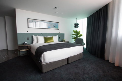 Eatons Hill Hotel - Accommodation QLD 41