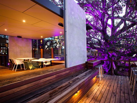 Eatons Hill Hotel - Accommodation QLD 37