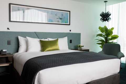 Eatons Hill Hotel - Accommodation QLD 42