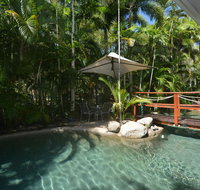 Seascape Holidays - Coral Apartments - Accommodation QLD